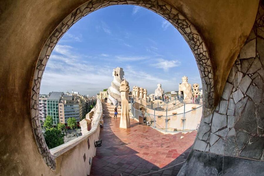 Barcelona: Casa Mila Skip-the-Line Entry & Digital Quiz - Courtyards First: Light, Curves, and Milà Family Stories