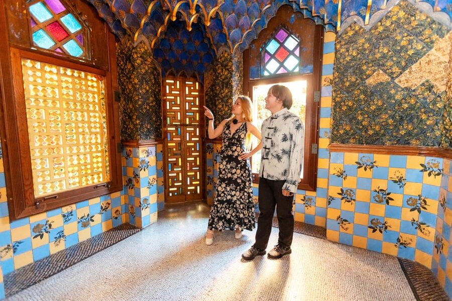Barcelona: Casa Vicens, Pedrera, and Casa Batlló Guided Tour - Passeig de Gràcia connections and what Casa Milà teaches before Batlló