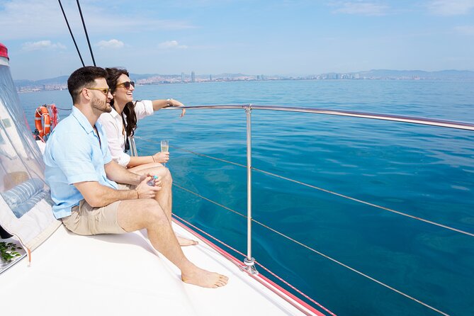 Barcelona Catamaran Cruise with Tapa & Drink Included - A calm break from Barcelona traffic and crowds