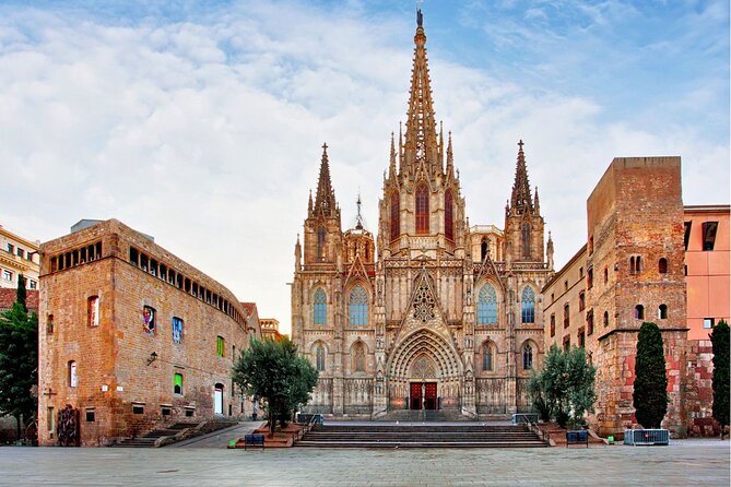 Barcelona Cathedral Priority Entry Ticket with Rooftop Access - Key things to know before you go