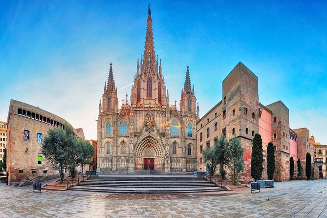 Barcelona Cathedral Priority Entry Ticket with Rooftop Access - The audio guide and VR experience: worth it, if you use it right
