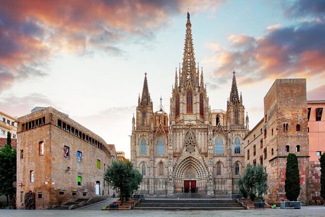 Barcelona Cathedral: Ticket, Guided Tour, Terrace + VR Experience - Key Highlights Worth Your Time