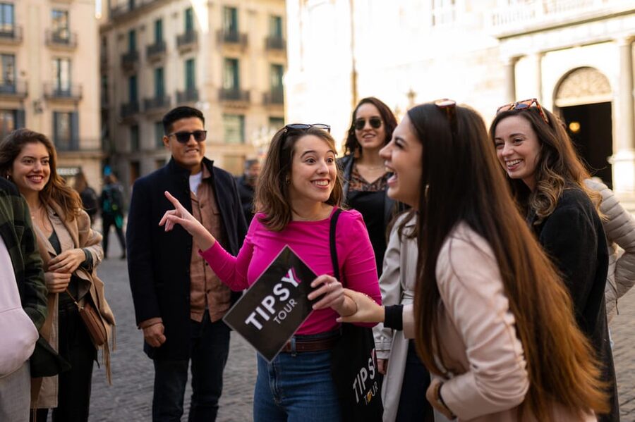 Barcelona: Cathedrals and Squares Walking Tour - The guide factor: what makes the experience feel memorable