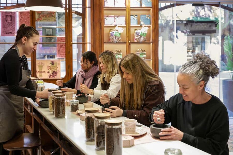 Barcelona & Chocolate Amatller History and Culture + Activity and Tasting - The five-sense tasting kit: what it’s really doing for you