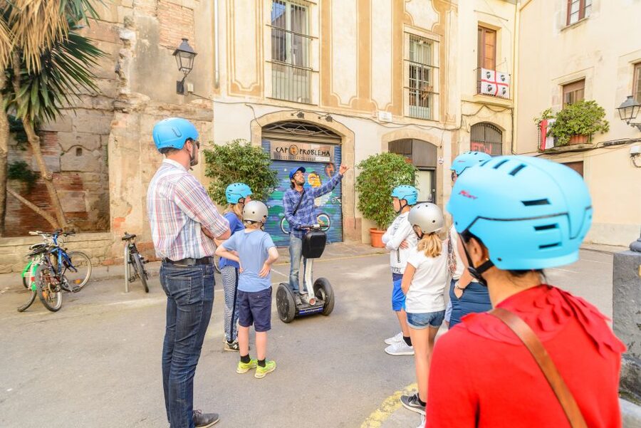 Barcelona: City and Seafront Guided Segway Tour - Roman Walls and Gothic Quarter Lanes: The Old Town Section That Clicks