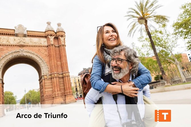 Barcelona City Card with 30+Attractions, Tours and Hop on Hop off - L’Aquarium, Wax Museum, Moco, and Banksy: Indoor Stops Worth Your Time