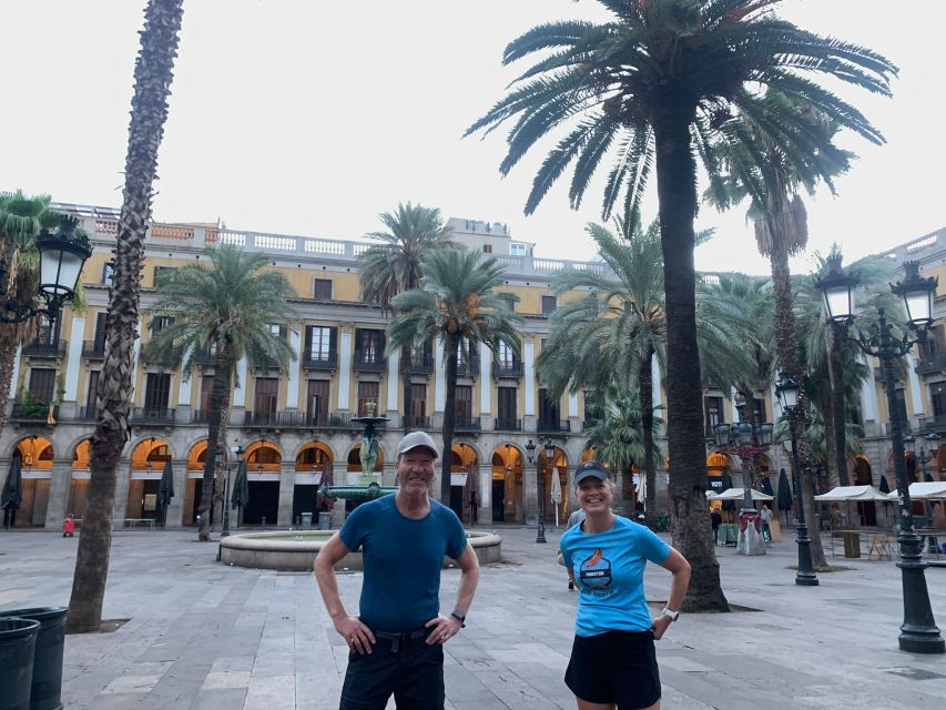Barcelona: City Highlights Guided Running Tour - Gaudí Houses: Casa Batlló and Casa Milà Exteriors on the Move
