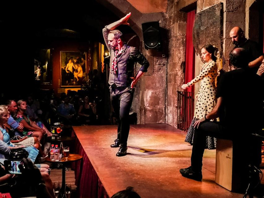Barcelona: City Tour & Flamenco Show with Wine & Tapas - Placa Reial and the Gothic Quarter: Barcelona’s Medieval Core