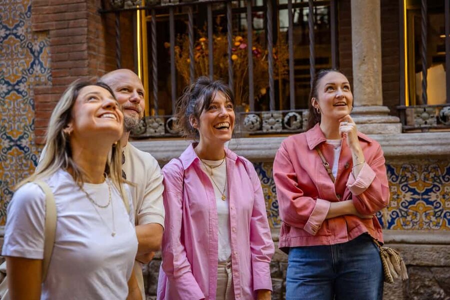 Barcelona: City Walking Tour with a Local Guide - Els Quatre Gats and the Kiss of Freedom: Stories Before the Big Sights