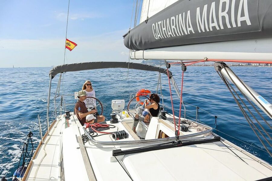 Barcelona: Coastline Boat Trip with Snacks and Cava - Key highlights worth your attention