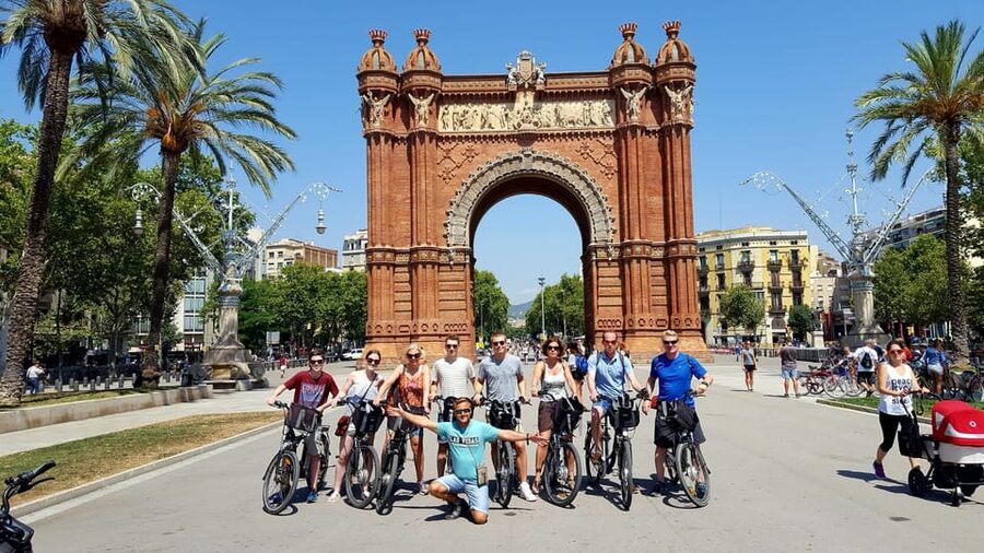 Barcelona: Coastline E-Bike and Wine Tasting Tour - Who This Tour Is Best For (And Who Might Skip It)