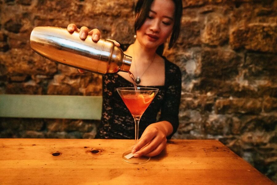 Barcelona: Cocktail Master Class by Mixologist with Tapas - The Chef, the Bar, and Four Cocktails in 2 Hours