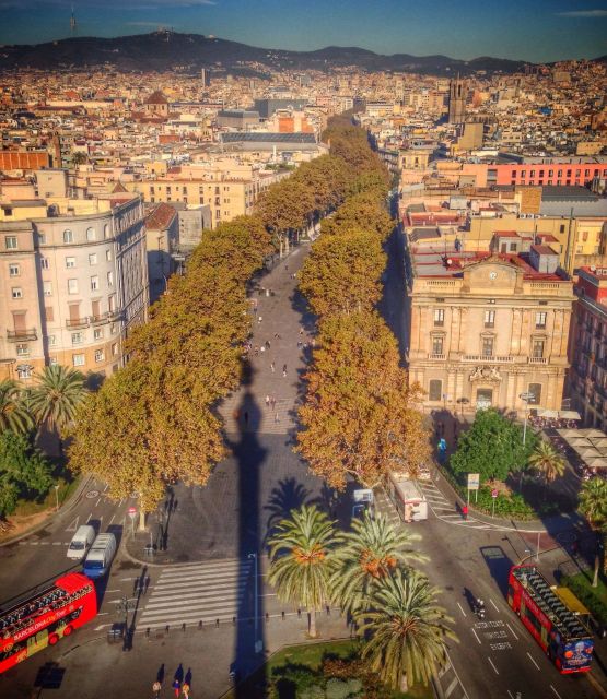 Barcelona: Columbus Monument - Timing that works: when to go for space and comfort