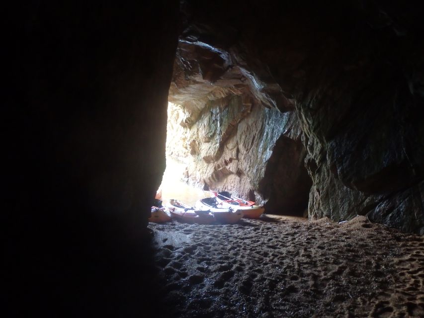 Barcelona: Costa Brava Kayak, Snorkel & Cliff Jump & Lunch - Cliff Jumps That Feel Thrilling but Not Reckless