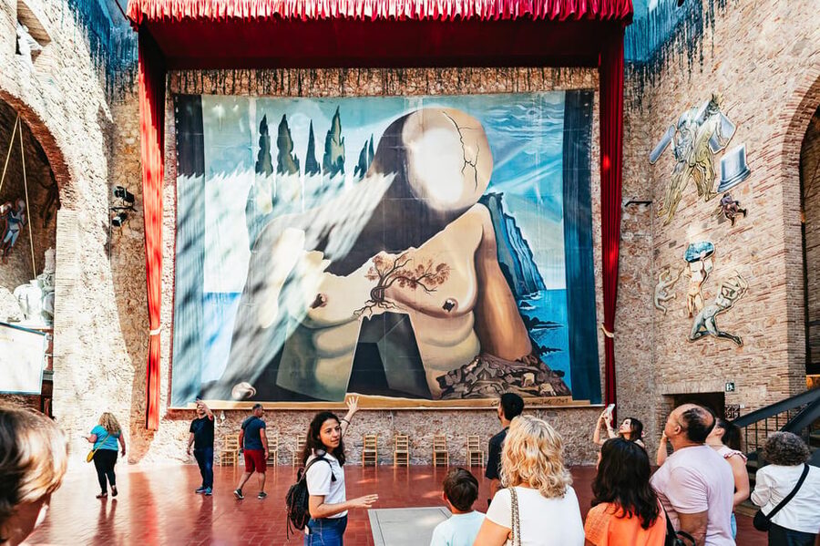 Barcelona: Dali Museum, House and Cadaques Guided Tour - Port Lligat and the Dalí House: The Peace-and-Quiet Side