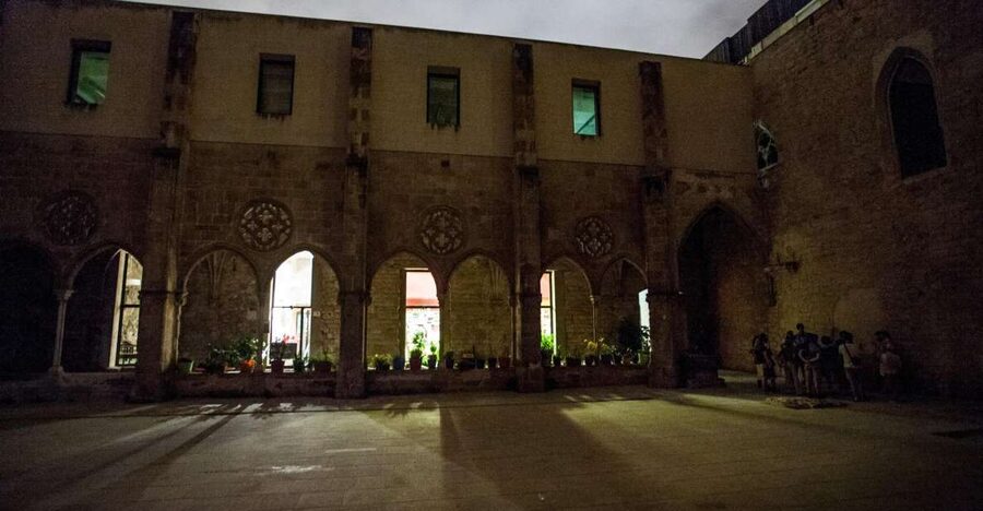 Barcelona: Dark History Night Walking Tour - El Born and La Ribera: why this area works for dark history