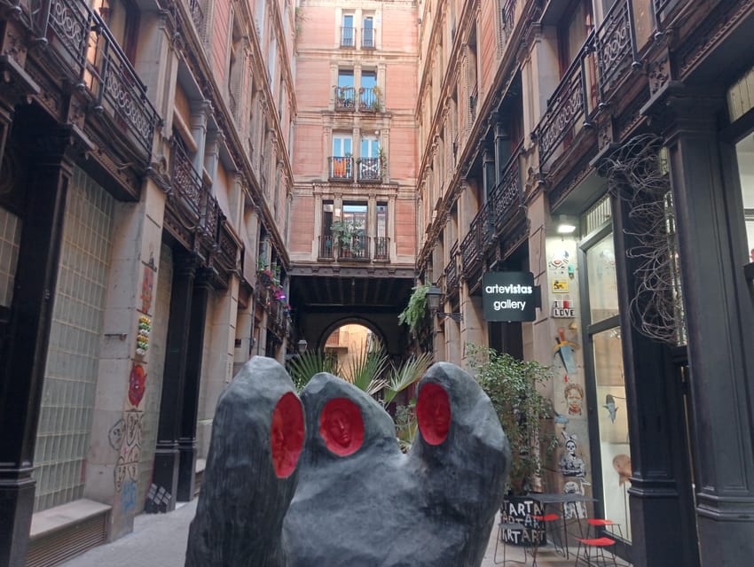 Barcelona: Dark, Strange & Curious Stories. - Barcelona Cathedral and Bishop’s Bridge: Where the Stories Get Personal