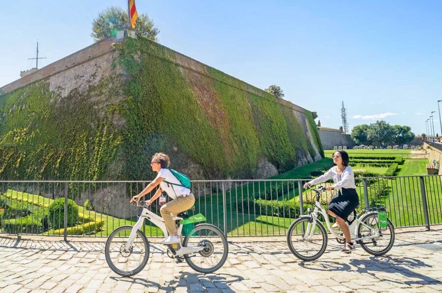 Barcelona: E-Bike Tour with Montjuic Cable Car & Boat Ride - Price and logistics: what you’re really paying for around $191