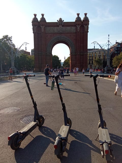 Barcelona: e-scooter and Bike tour - Why Barcelona on an e-scooter feels smarter than walking