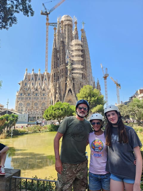 Barcelona: e-scooter and Bike tour - Vila Olímpica and the Olympic-port vibe: a modern slice that fits the ride
