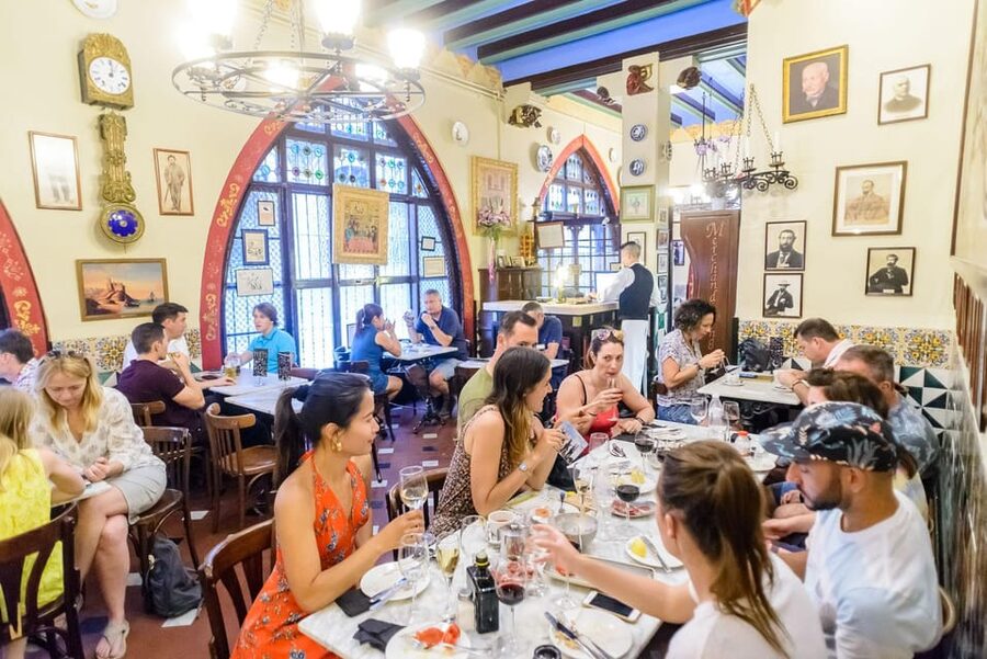 Barcelona eBike Tour with Wine and Tapas Experience - Old City Barcelona First: Getting Oriented Without Waiting All Day