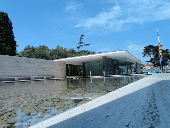 Barcelona Electric Bike Tour: Scenic Montjuic Panoramic Views - Key highlights at a glance