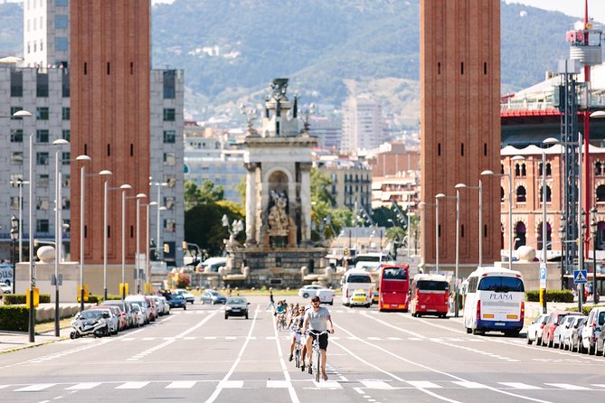 Barcelona Electric Bike Tour: Scenic Montjuic Panoramic Views - Stop 4: Magic Fountain of Montjuïc and Expo 1927 context