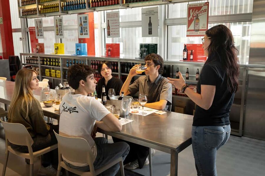 Barcelona: Estrella Damm Brewery Guided Tour with Tasting - The tasting: 5 Damm specialities with an organoleptic format