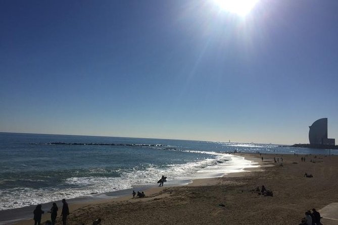 Barcelona Evening Small Group Bike Tour with Cava | with Private Option - Why an Evening Bike Tour Works So Well in Barcelona