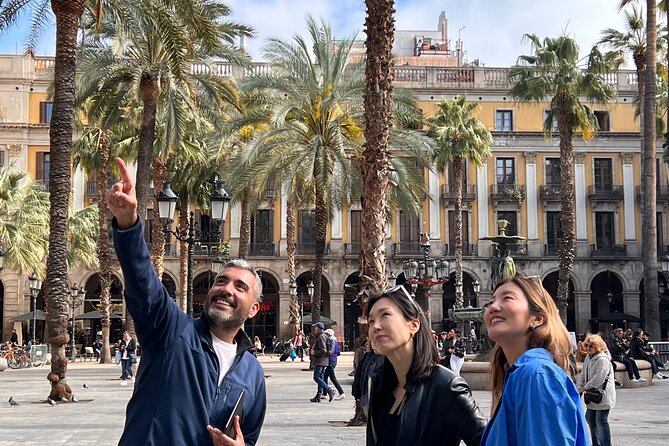 Barcelona Evening Tour, Flamenco Show & Tapas - Tapas and drinks included: a real dinner shortcut