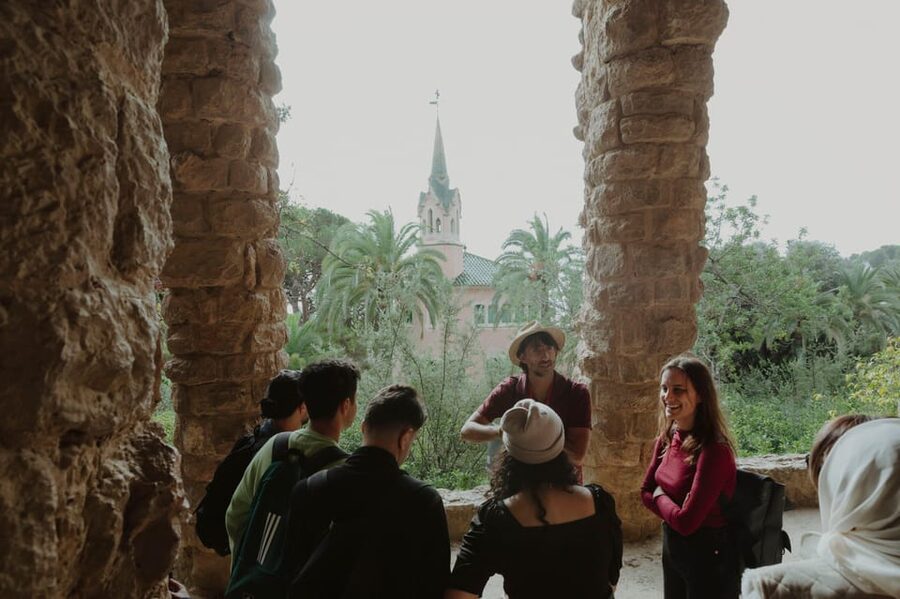 Barcelona: Exclusive Park Güell Private Guided Tour - A few practical limits to plan around