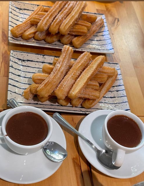 Barcelona: Experience the Best Churros with Hot Chocolate - Key things I’d bookmark before you go