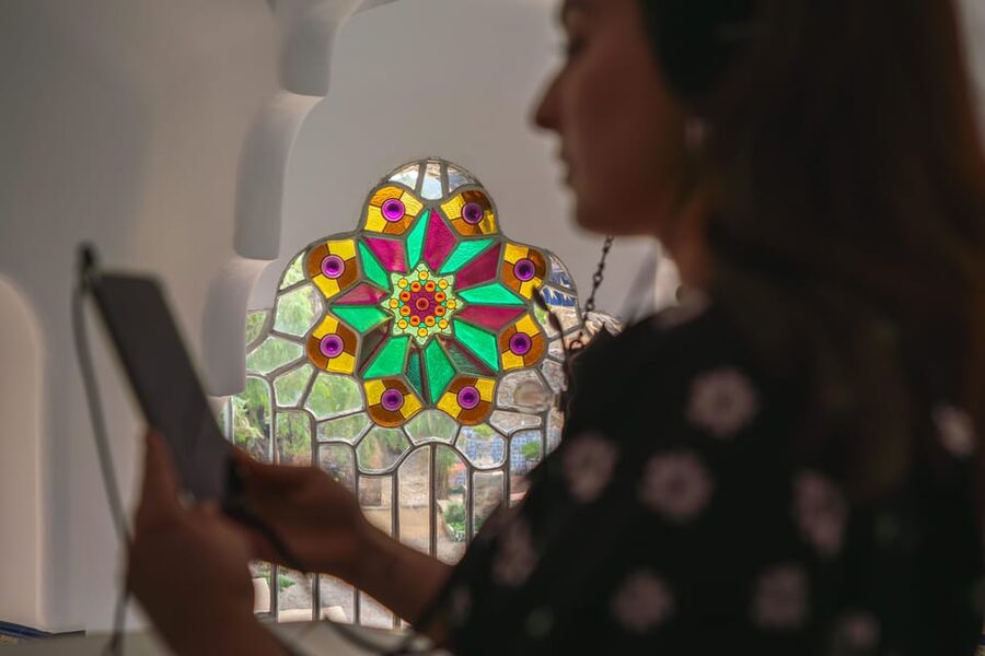Barcelona: Exploring Gaudí's Hidden Gem, Bellesguard Tower - Language and pace: what you can expect from the guide