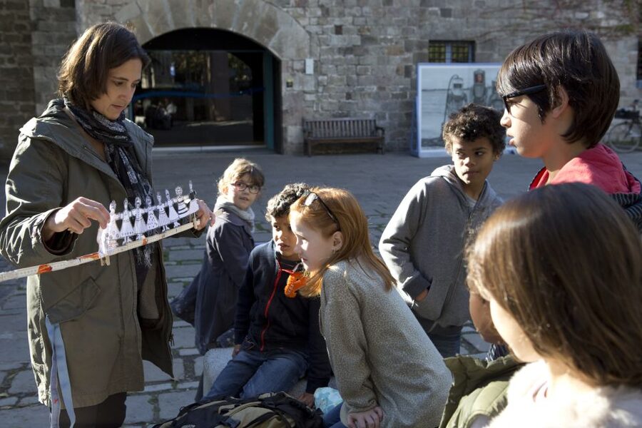 Barcelona: Family Tour in the Footsteps of Columbus - Spice sampling: where the New World becomes real