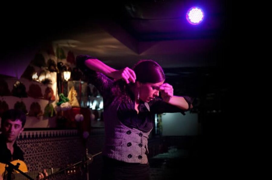 Barcelona: Flamenco at El Patio Andaluz with Optional Dinner - Timing and starting times: plan around availability