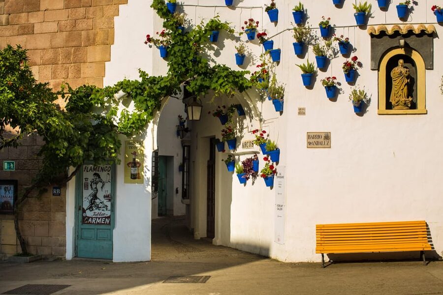 Barcelona: Flamenco Show with Dinner at Tablao de Carmen - Timing in real life: choosing the 18:45 or 21:15 show