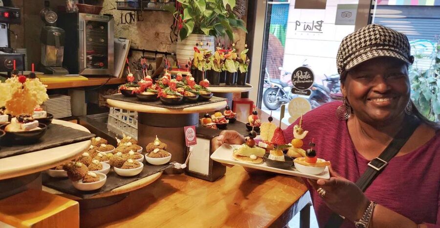 Barcelona: Food & Drink Tasting Tour in Traditional Taverns - La Boqueria: a market stop that focuses on food, not just photos