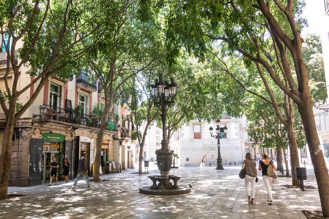 Barcelona Food Markets Private Tour with Tastings - Mercado de Santa Caterina in El Born: a calmer wrap-up with classic ingredients