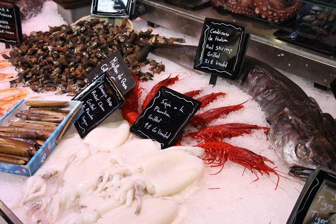 Barcelona Food Tour: Market & Gothic Quarter with Expert Guide - Key things you’ll notice on this tour