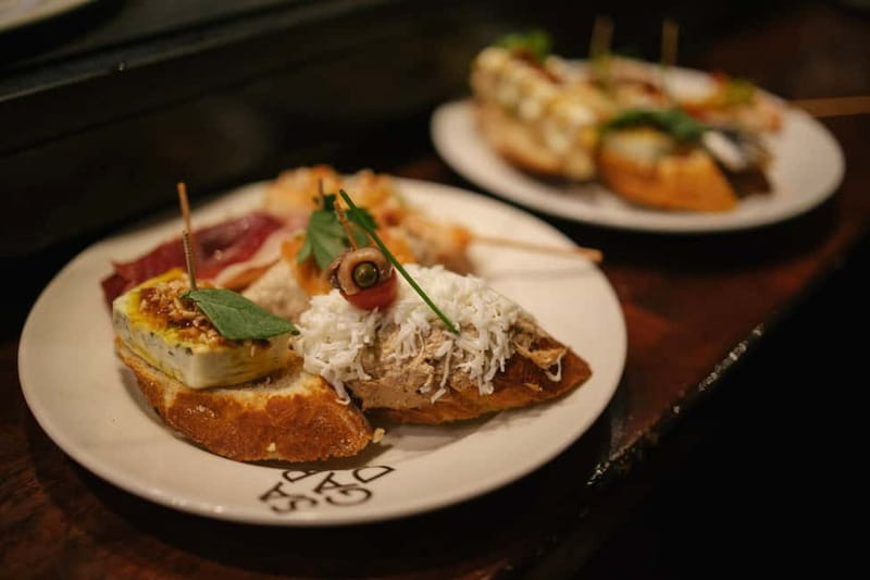 Barcelona: Food Walking Tour with Tapas and Wine - Vegetarian options are available, but read this before you book