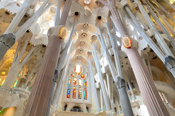 Barcelona Full Day: Sagrada Familia and the 3 Gaudí Houses - Timing, Energy, and the Reality of a Full-Day Route