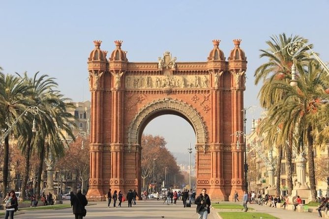Barcelona Full-Day Sightseeing Private Tour - Picasso Museum and “serious art time” without a maze