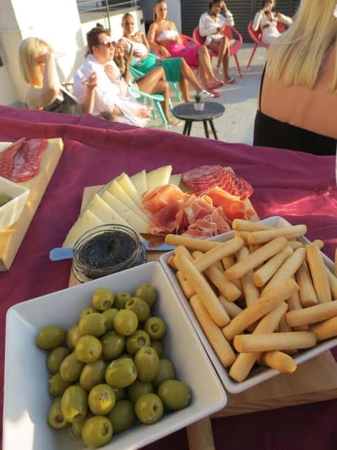 Barcelona: Fun & Unpretentious Rooftop Wine Tasting - How You Learn Tasting Skills Without Feeling Tested