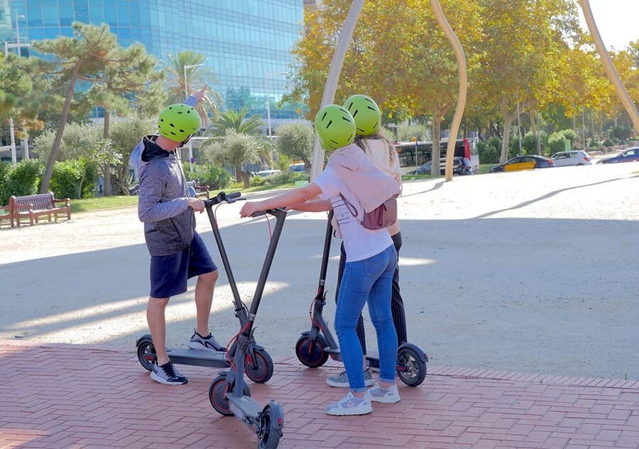 Barcelona: Gaudi Highlights Guided Tour by Electric Scooter - Gothic Quarter and Port Vell: Old Streets, Quick Photo Stops