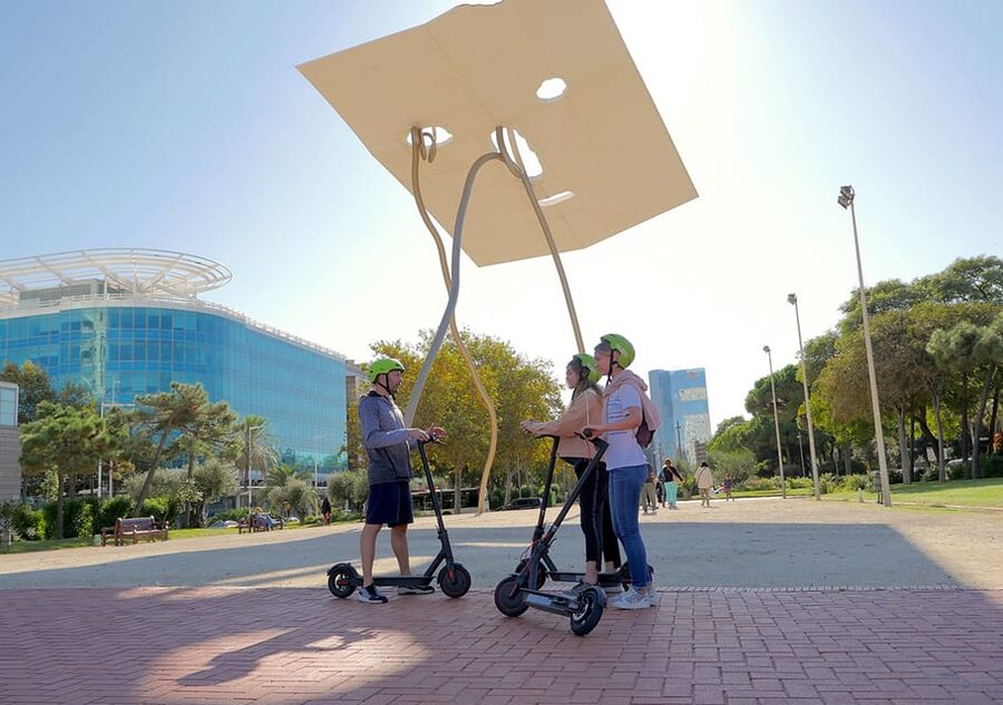 Barcelona: Gaudi Highlights Guided Tour by Electric Scooter - The Park Pause at Parc de la Ciutadella and the Cascade Fountain