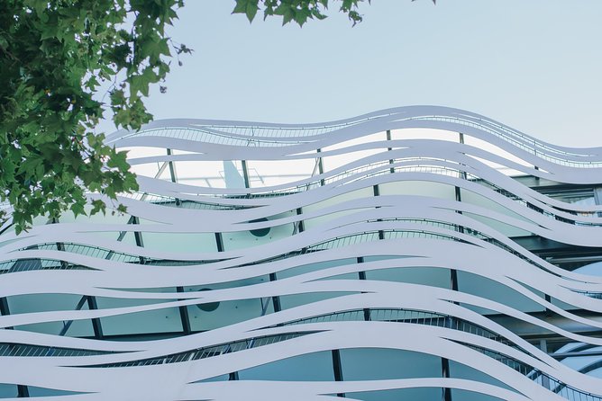 Barcelona & Gaudi. Regular Tour - The Modernism story you get beyond the facades