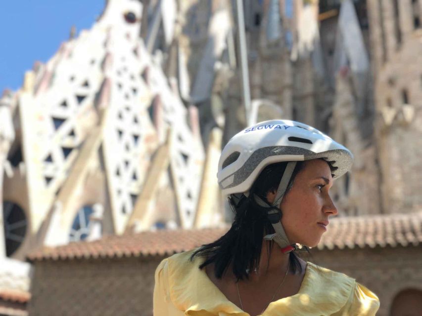Barcelona: Gaudí Sightseeing Guided Segway Tour - Ciutadella Park and Arc de Triomf: Green Space Meets 1888 Exposition History