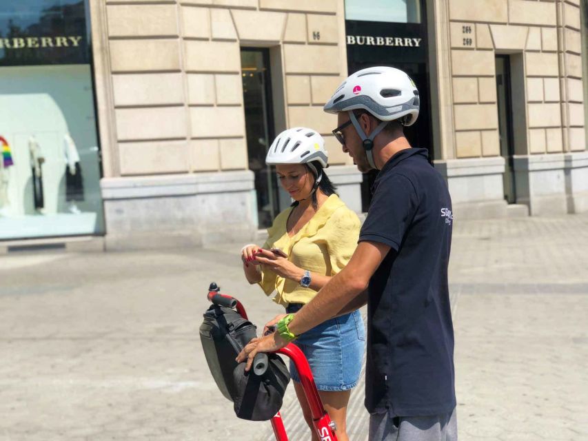 Barcelona: Gaudí Sightseeing Guided Segway Tour - Group Size, Languages, and the Guide’s Impact