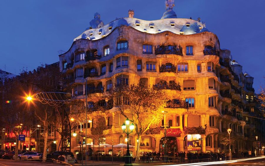 Barcelona: Gaudí Sightseeing Guided Segway Tour - From the Gothic Quarter to Port Vell: Easy Sightseeing with Real City Flow