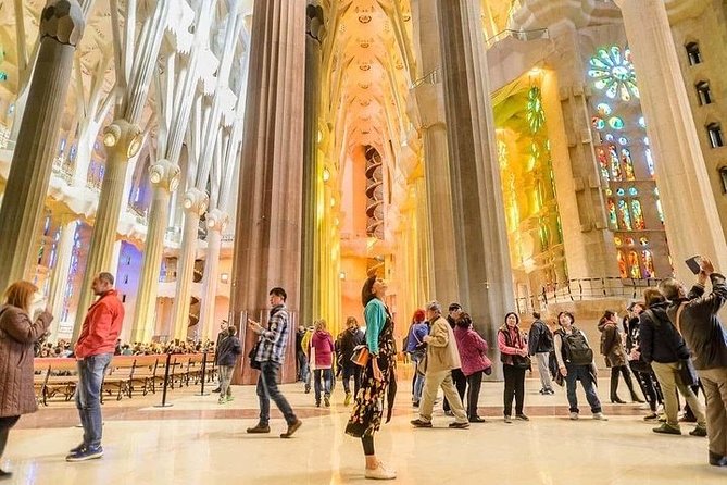Barcelona Gaudi Tour: Sagrada Familia, Casa Batllo & Casa Mila - Price and value: when the private part really pays off